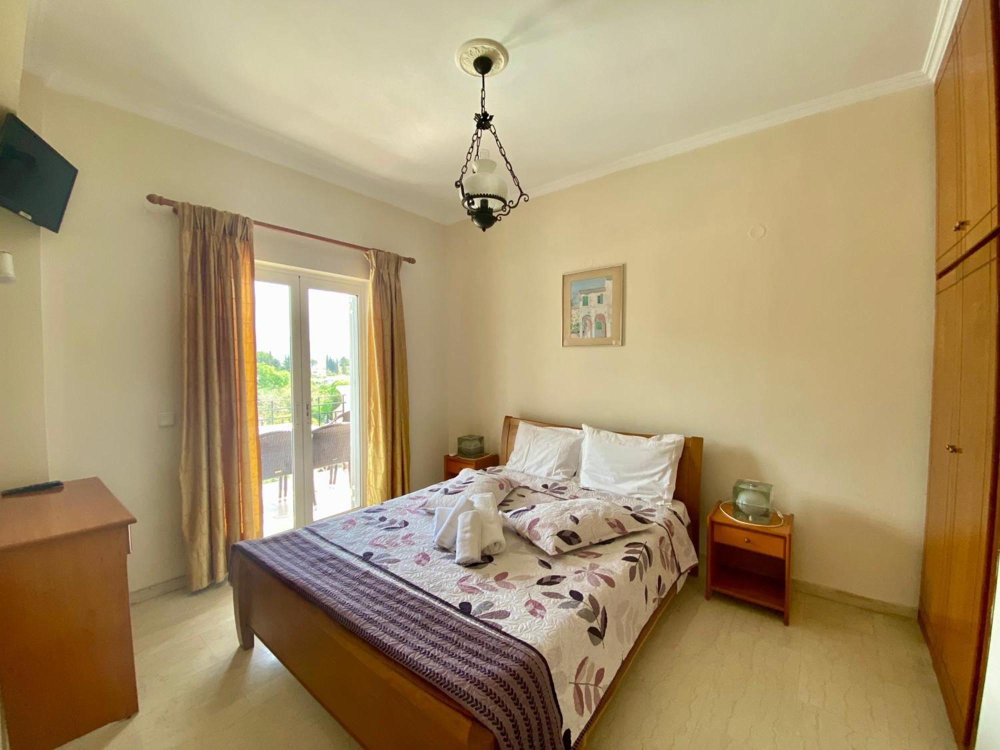 Thomas Apartments Dassia  Bagian luar foto